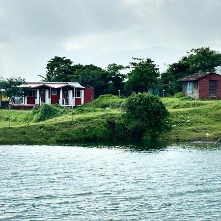 Hotel Mauli Agro Farm Dam View Resort ซาตารา ภายนอก รูปภาพ