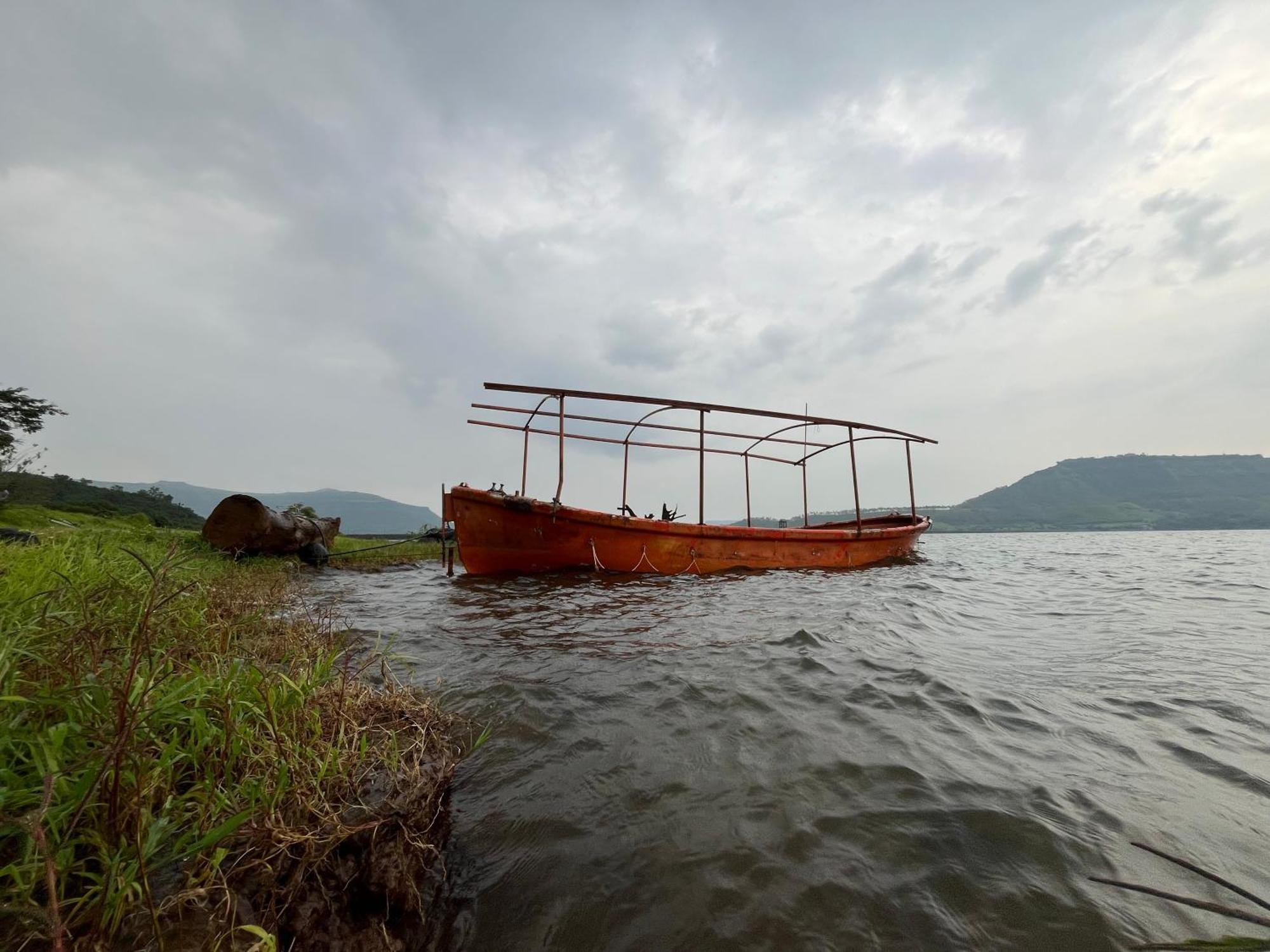 Hotel Mauli Agro Farm Dam View Resort ซาตารา ภายนอก รูปภาพ