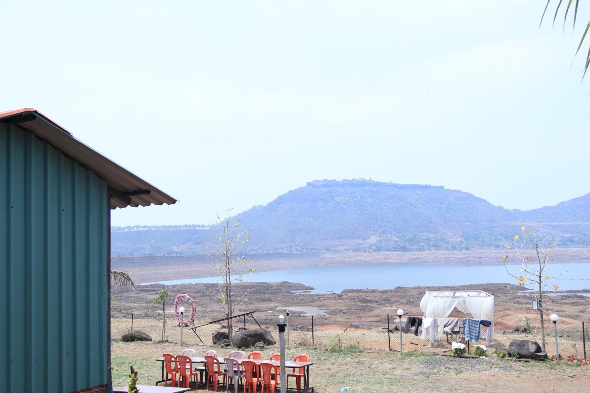 Hotel Mauli Agro Farm Dam View Resort ซาตารา ภายนอก รูปภาพ